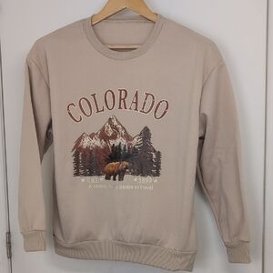 SHEIN CREWNECK SIZE MEDIUM